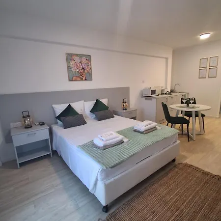 Appartamento Lazuli Center 161 - 100 M From The Larnaca