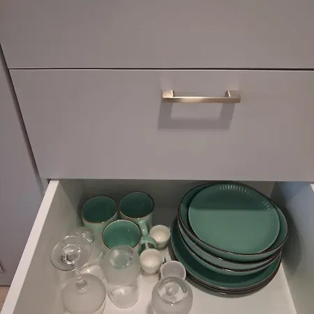 Lazuli Center 161 - 100 M From The Apartament