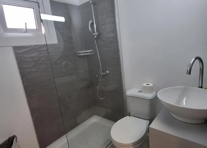 アパート Lazuli Center 161 - 100 M From The ラルナカ